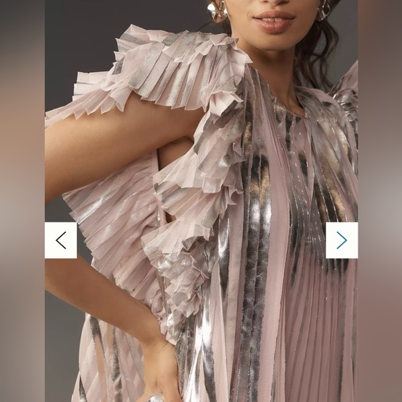 By Anthropologie Flutter-Sleeve
Foil Pleated Top Womens M - Picture 2 of 12